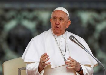 El Vaticano anuncia permiso para bendiciones de parejas del mismo sexo por parte de sacerdotes