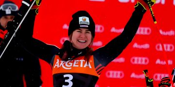 Foto de la canadiense Valerie Grenier en el slalom gigante de Kranjska Gor.
