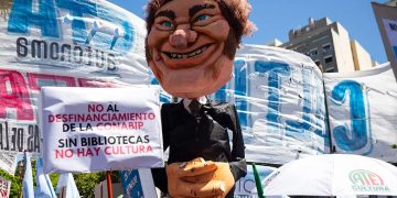 Otra de las imagen la jornada de protesta convocada por la Confederación General del Trabajo (CGT) en Argentina.