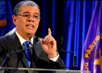 Carlos Amarante Baret es expulsado del PLD por alta traición