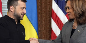 Zelenski recibe apoyo de Biden y Harris para continuar la defensa de Ucrania