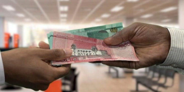 Ahorro en RD crece 14% anual en dos décadas, pero sigue rezagado en la región