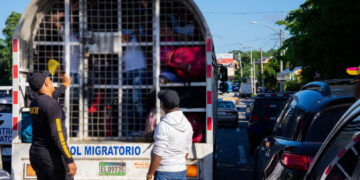 Arranca repatriación masiva de haitianos indocumentados-Noticias-Diarias 24/7