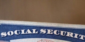 Aumentan beneficios de Seguridad Social en EE.UU. por costo de vida