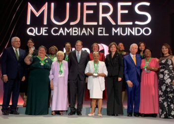Banco BHD premia a mujeres que transforman sus comunidades