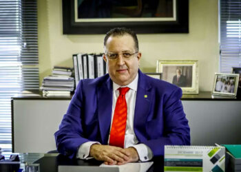 Magín Díaz: reforma de 1.5% del PIB no resuelve problema fiscal- Noticias Diarias 24/7