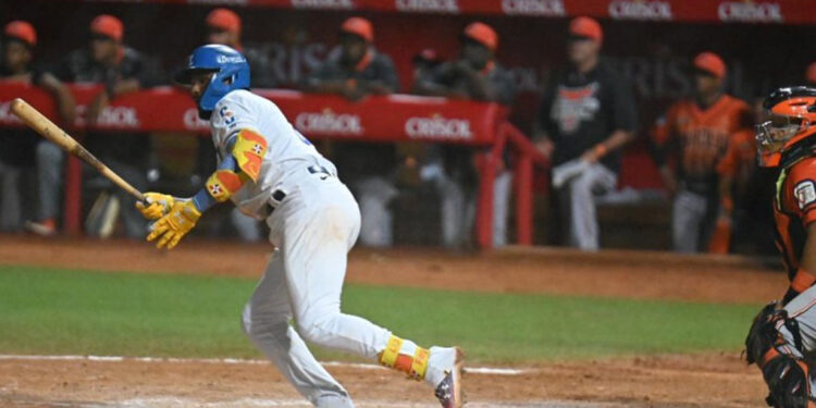 Peguero impulsa la sexta victoria seguida de los Tigres del Licey