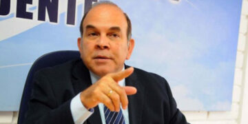 Pelegrín Castillo rechaza acuerdo marítimo RD-Países Bajos