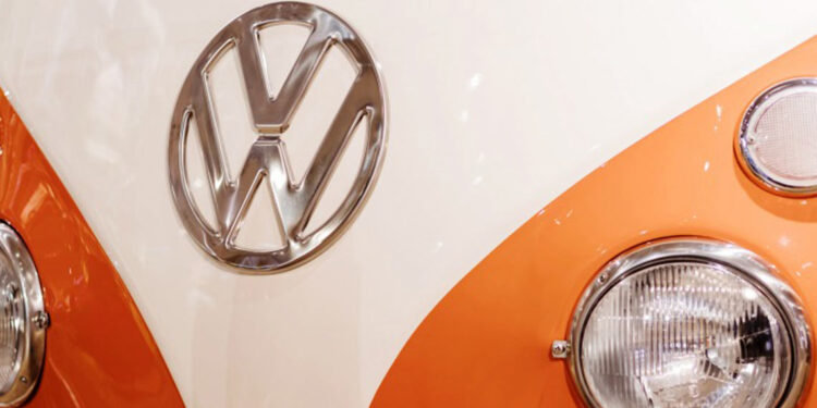 Volkswagen cerrará tres fábricas y recortará empleos en Alemania