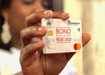 Abinader anuncia bono navideño de RD$1,500 para 3 millones de personas