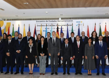 Alcaldes y sociedad civil elevan voz en encuentro iberoamericano