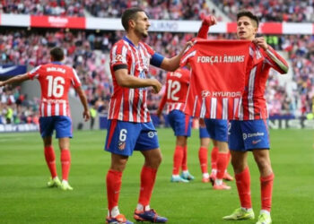 Atlético de Madrid vence 2-0 a Las Palmas y sube al podio