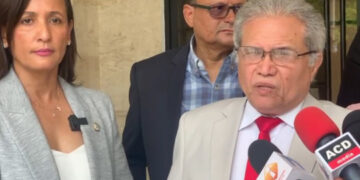 Colegio Médico no llega a acuerdo salarial con Abinader