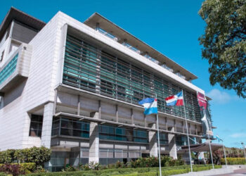 Decomisan más de 3,200 millones de pesos en bienes de corrupción a favor del Estado