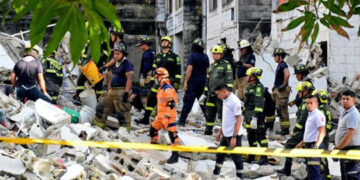 Desplome de edificio en Barranquilla deja una mujer fallecida y cuatro niños heridos