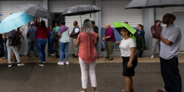 Fallo judicial retrasa conteo de votos en Puerto Rico