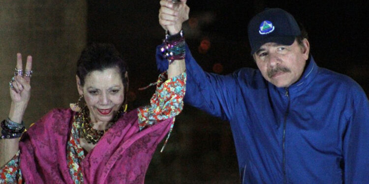 Ortega oficializa a Rosario Murillo como "copresidenta"