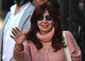 Ratifican condena de seis años e inhabilitación a Cristina Kirchner