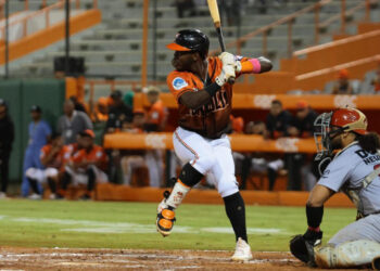 Reyes y Simon lideran victoria de Toros sobre Leones