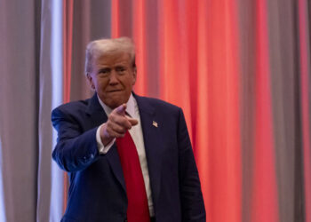Trump promete estado de emergencia y deportación masiva de migrantes