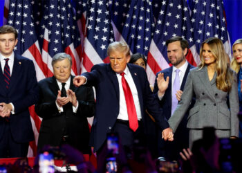 El republicano Trump obtiene su segundo mandato no consecutivo, ganando en estados clave y recuperando la Casa Blanca