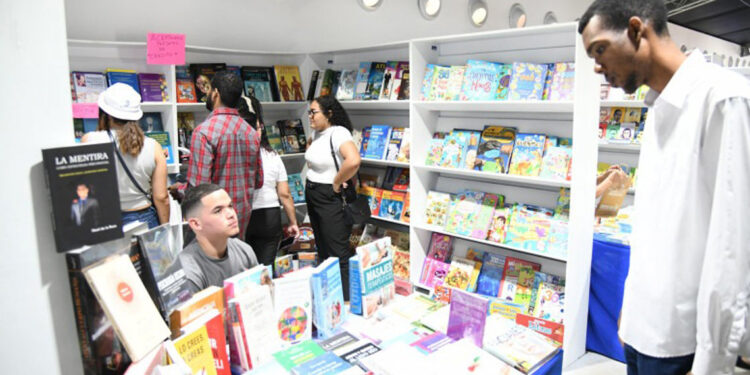 Ventas en la Feria del Libro 2024 superan los RD$60 millones