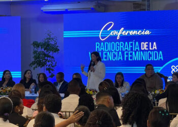 Yeni Berenice llama a las mujeres a denunciar la violencia de género