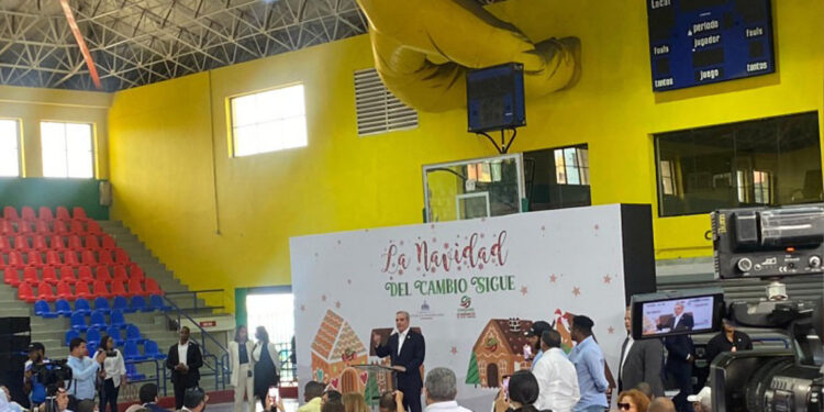 Abinader anuncia "planes innovadores" para 2025 enfocados en barrios y sectores