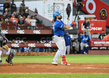 Alfaro y Leyba lideran el triunfo del Licey sobre los Gigantes