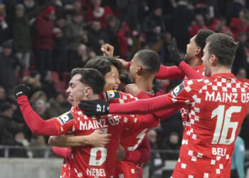 Bayern sufre su primera derrota en la Bundesliga con Vincent Kompany