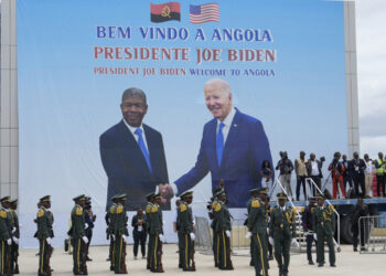 Biden impulsa proyecto ferroviario en África como apuesta estratégica