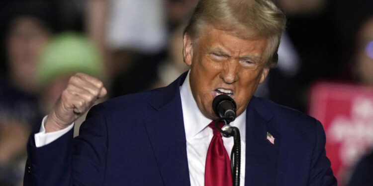 Cadena ABC y George Stephanopoulos pagarán $15 millones a Trump por demanda de difamación