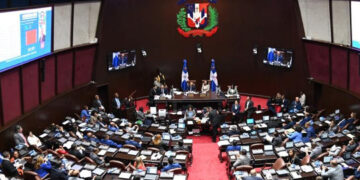 Diputados Aprueban Préstamos por US$520 Millones y Envían Otros por US$445 Millones a Comisión