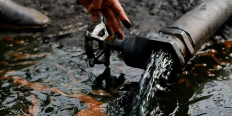 Diputados aprueban proyecto para explotación petrolera extranjera