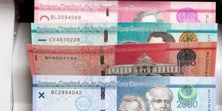 Empresas privadas deben pagar doble sueldo antes del 20 de diciembre
