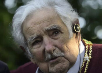 Expresidente "Pepe" Mujica se recupera tras cirugía por cáncer de esófago