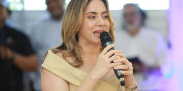 Gloria Reyes aclara que Supérate distribuye solo el 10% de bonos
