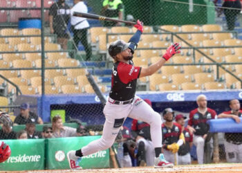 Kelvin Gutiérrez lidera triunfo de Gigantes con jonrón de tres carreras ante Escogido