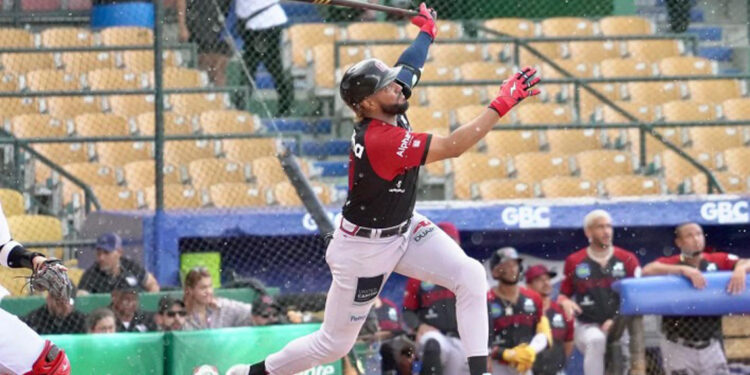 Kelvin Gutiérrez lidera triunfo de Gigantes con jonrón de tres carreras ante Escogido