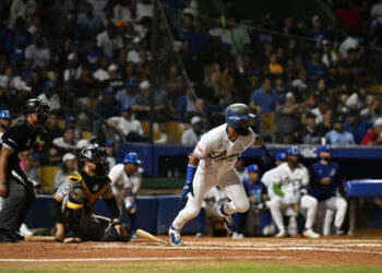 Licey aplasta 25-3 a Águilas en histórica paliza