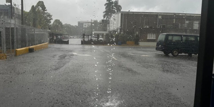 Lluvias moderadas y tronadas se esperan en varias regiones del país