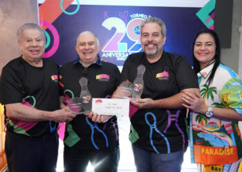 Los Fernández conquistan el Torneo Aniversario del Sebelén Bowling Center