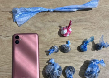 Policía desmantela puntos de drogas en Villa Mella