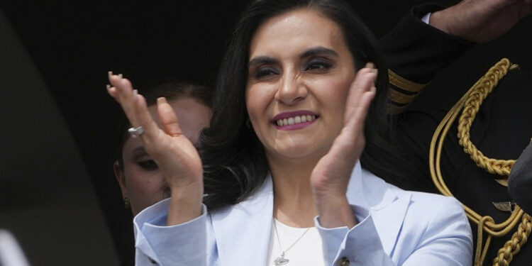Presidente de Ecuador designa a vicepresidenta Abad como consejera en Turquía