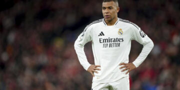 Suecia archiva investigación por presunta violación relacionada con Mbappé