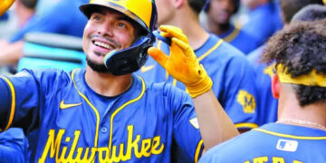 Willy Adames firma por 7 años y US$182 millones con los Gigantes