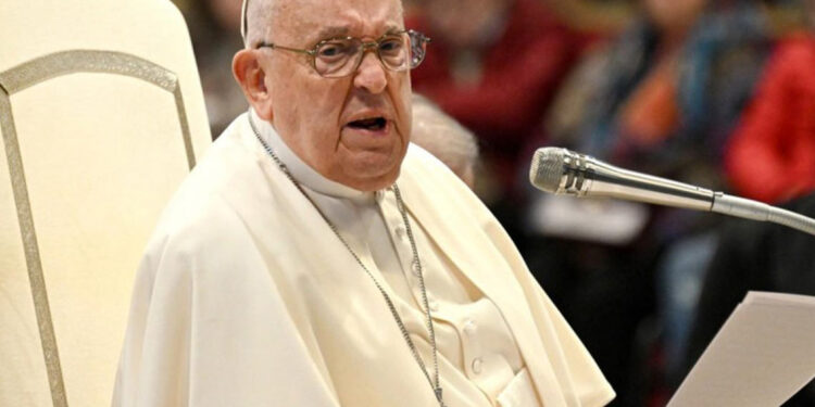 El Papa Francisco Lamenta las Víctimas y Destrucción por Incendios en Los Ángeles