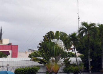 Frente frío provoca lluvias débiles y fuerte oleaje en RD