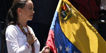 Oposición venezolana convoca protestas el jueves antes de juramentación de Maduro