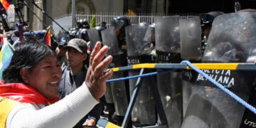 Protestas en La Paz: Campesinos y obreros exigen soluciones ante crisis económica